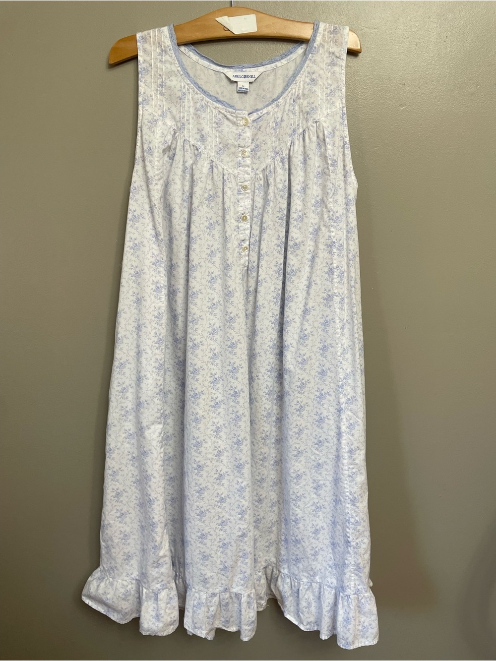 April Cornell large White Cotton Nightgown floral Lace Trim Cottagecore Romantic